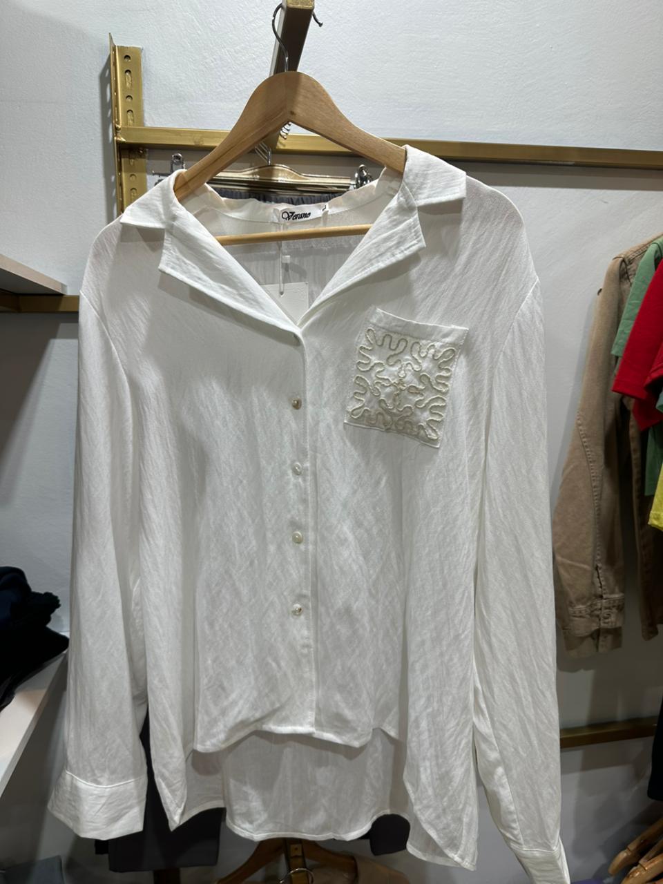 Camisa